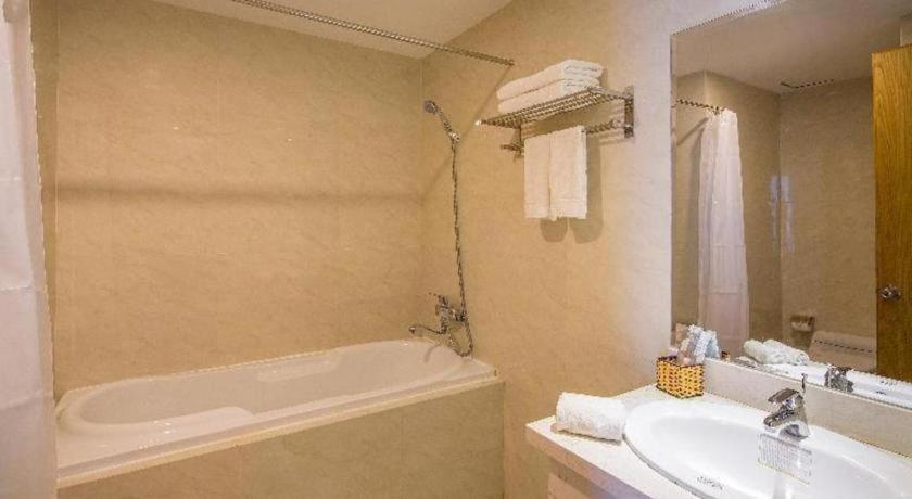 Majestic Star Hotel Nha Trang Exterior photo